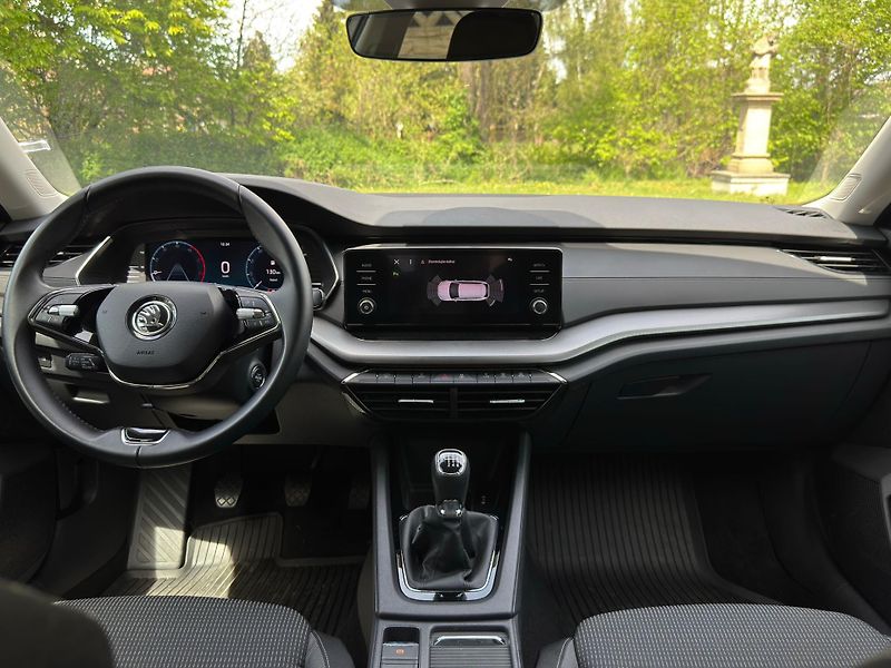 Škoda Octavia 2.0  1.MAJ.ČR NEHAVAR. ZÁRUKA - fotka 10 z 22
