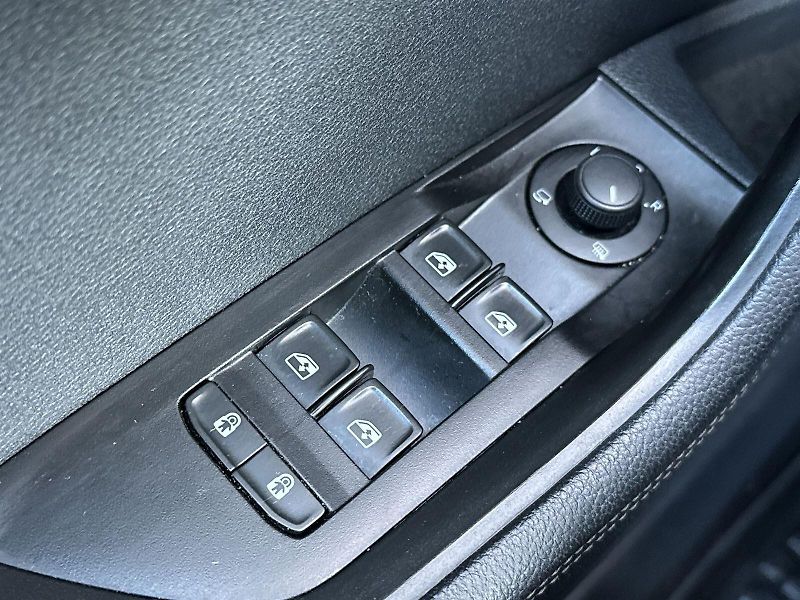 Škoda Superb (2022) 1.5 TSI DSG Style + - fotka 17 z 36