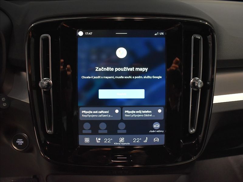 Volvo XC40 (2026) 2,0 B3  Core - fotka 15 z 24