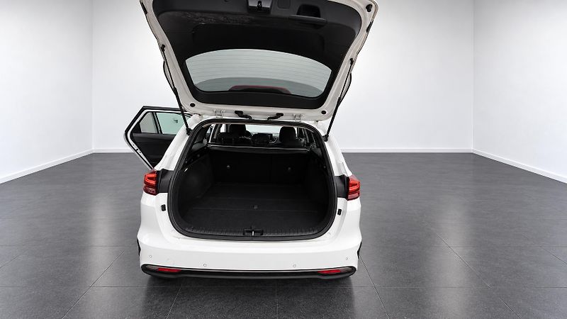 Kia Ceed (2022) 1.5 T-GDI,ČR,SERVIS,1 MAJITEL - fotka 7 z 15