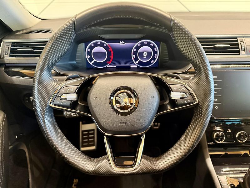 Škoda Superb 2.0 TDi 140 Kw DSG L&K - fotka 7 z 38
