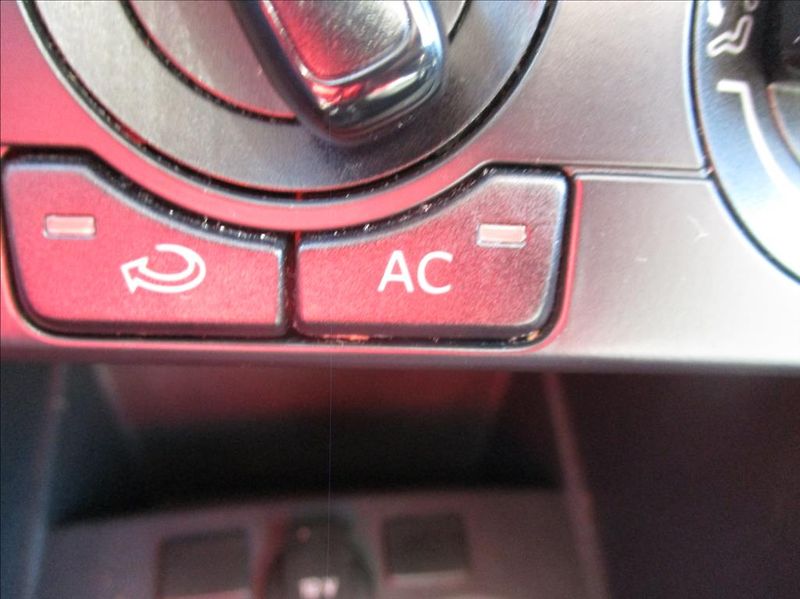 Volkswagen Polo 1,2 i,klimatizace, ABS,ASR, - fotka 25 z 31