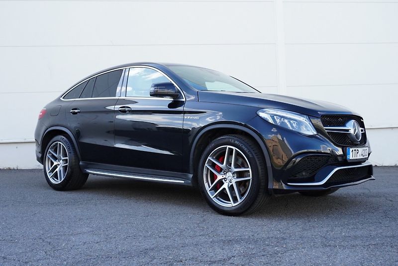 Mercedes-Benz GLE 63S AMG 4M - fotka 2 z 50
