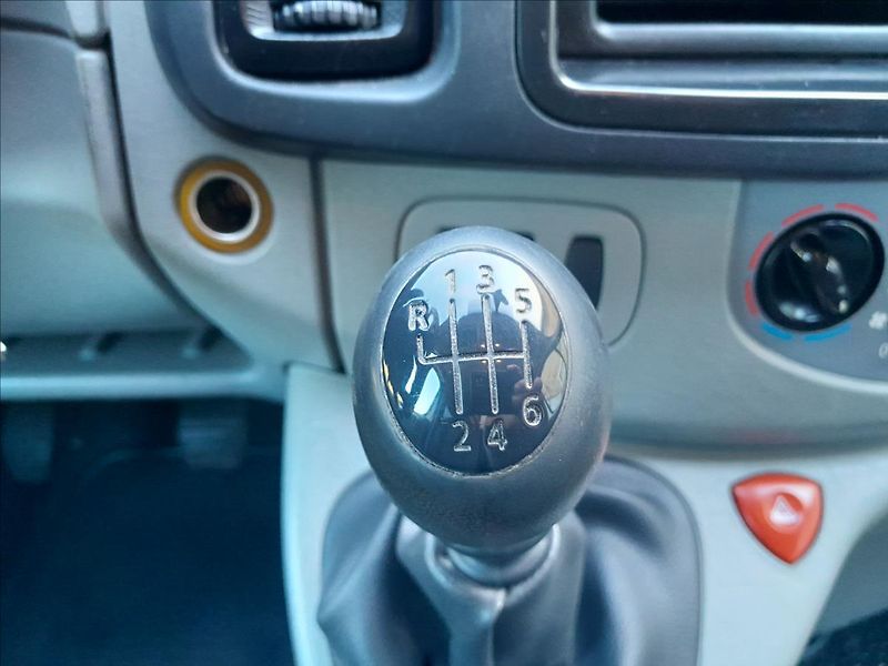 Opel Vivaro 2.0 CDTI  9.MÍST - fotka 32 z 44
