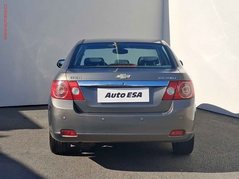 Chevrolet Epica (2008) 2.5 i, AT, kůže, autoAC - fotka 5 z 16
