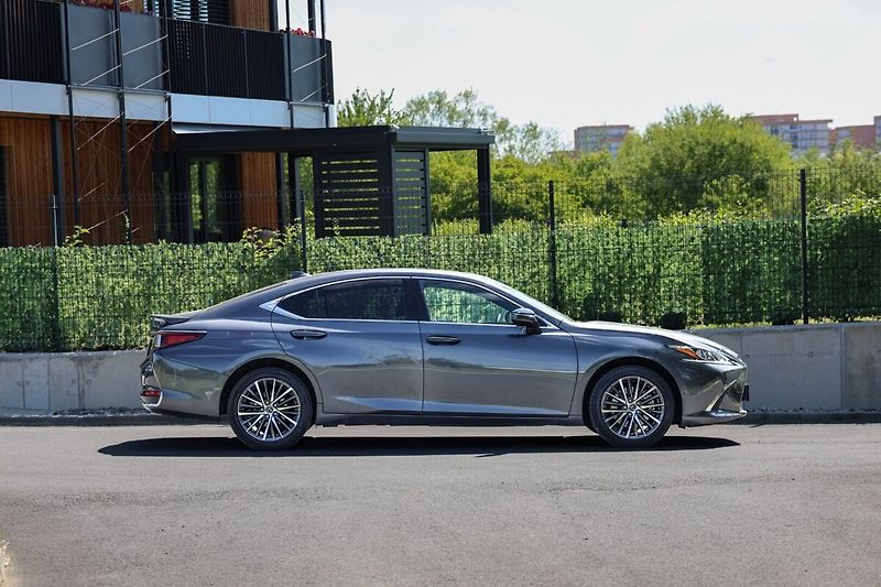 Lexus ES 300h 300H 2,5 HEV BUSINESS EDITION - fotka 4 z 25