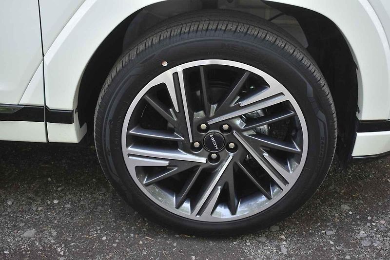 Automobilka s málo známým názvem nabízí prostorné rodinné SUV nyní za skvělou cenu.