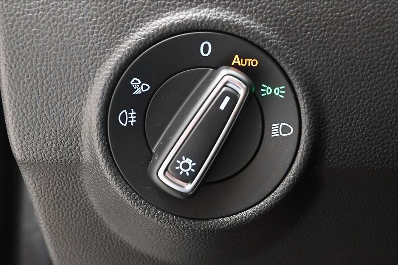 Volkswagen T-Roc 2,0 TDI 110kW DSG Style Záruka - fotka 26 z 31
