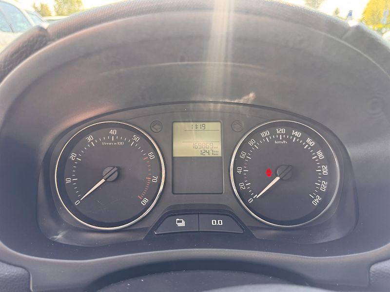 Škoda Fabia II 1.2 TSi,2012 Family, kombi - fotka 13 z 24