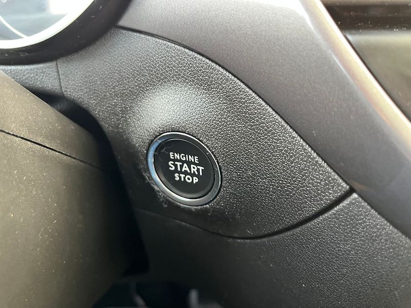 Opel Crossland X 1.2 Ultimate, Automat, Tažné - fotka 17 z 22