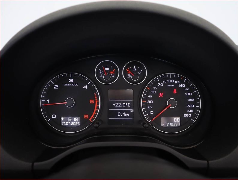 Audi A3 (2009) 2.0 TDI , Tempomat - fotka 11 z 19