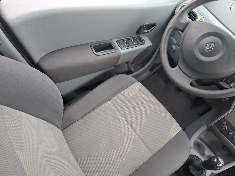 Renault Modus (2007) 1.2i 55kW -KLIMATIZACE - fotka 11 z 38