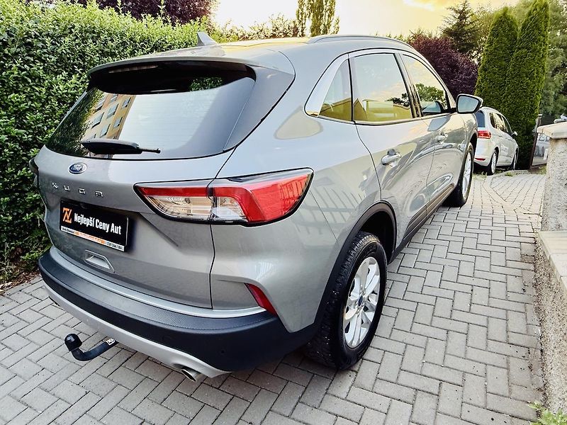 Ford Kuga (2023) 1,5EB 110kW TITANIUM TAŽNÉ ČR - fotka 5 z 18