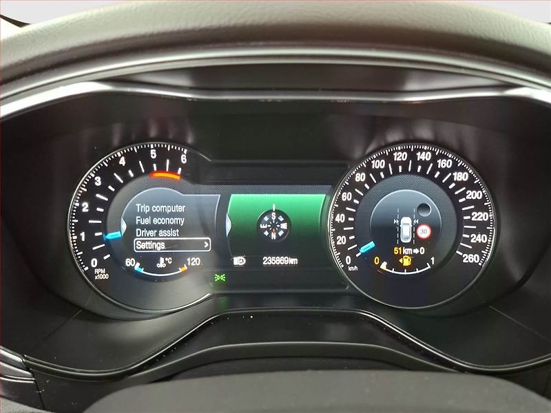 Ford Mondeo (2015) 2.0 TDCI, Tempomat - fotka 11 z 20