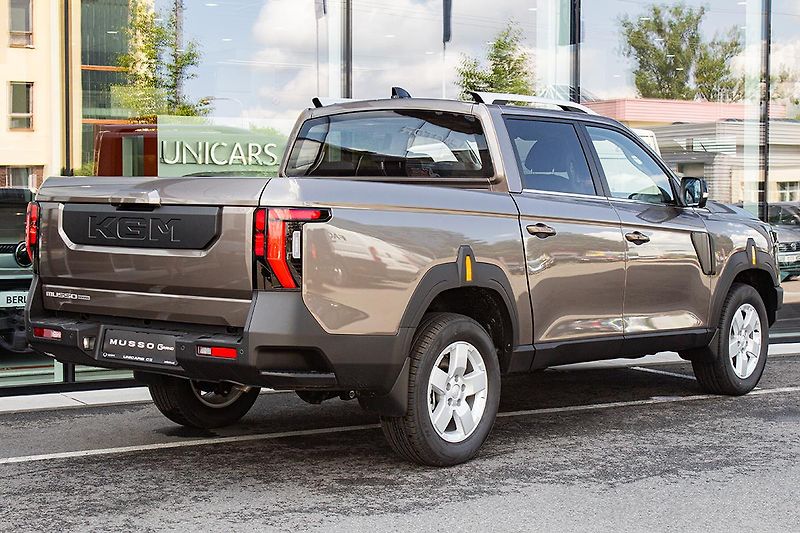 SsangYong Musso (2026) 2,2 e-XDI 4WD AT PREMIUM+  Gra - fotka 5 z 20