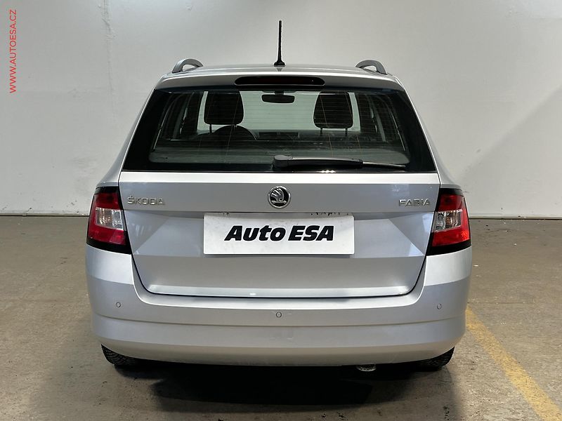 Škoda Fabia (2017) 1.0 TSi, ČR, AC, temp - fotka 5 z 15