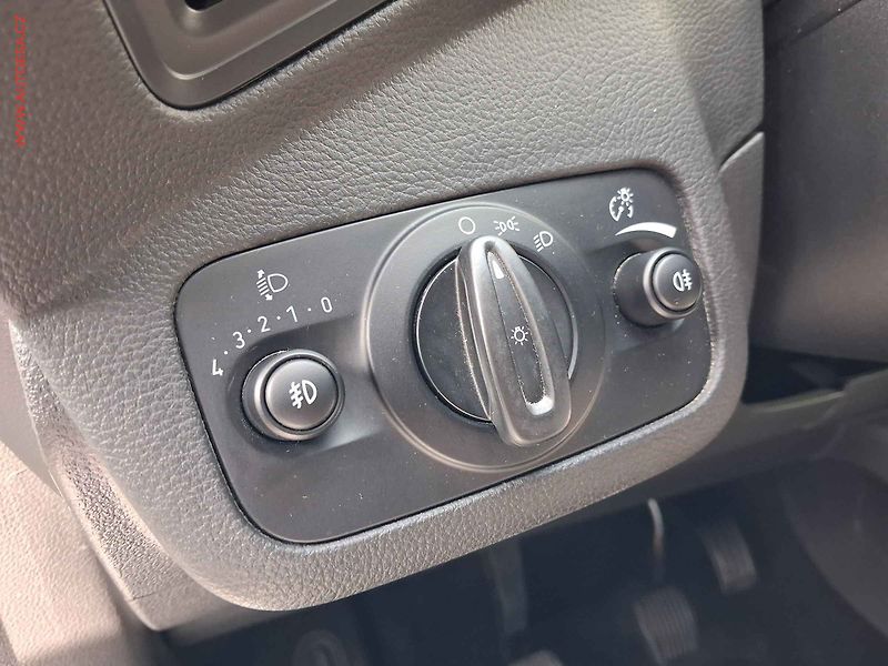 Ford Kuga (2015) 1.5 EB, 2.maj,ČR, AC, tempo - fotka 14 z 16