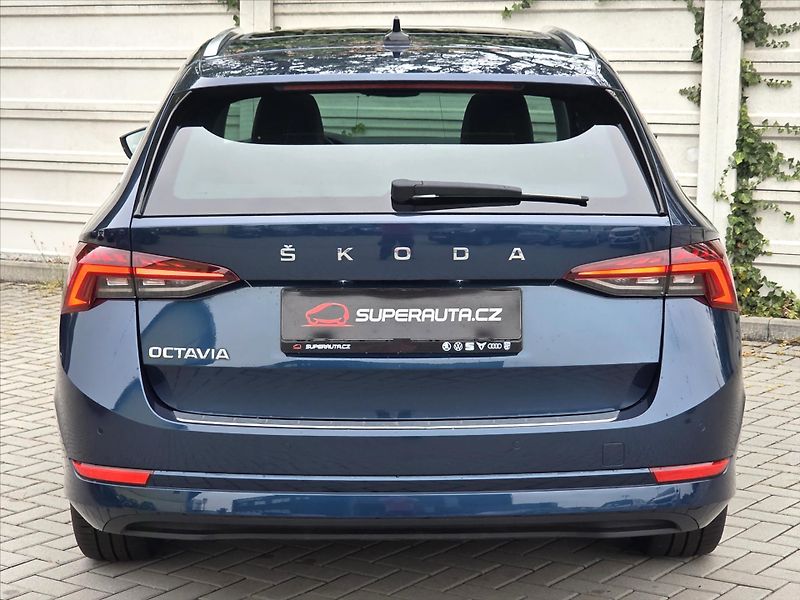 Škoda Octavia 2,0 TDi DSG Style Tažné z. 1.m - fotka 5 z 21