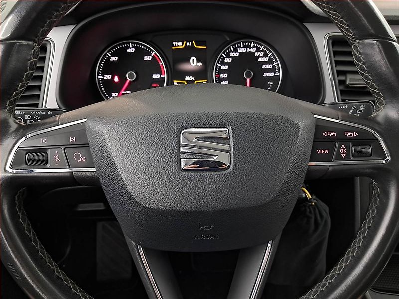 Seat Leon (2018) 1.6 TDI, Serv.kniha, Navi - fotka 14 z 16