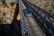 Škoda Octavia Combi patří mezi typická rodinná auta pro delší cesty.