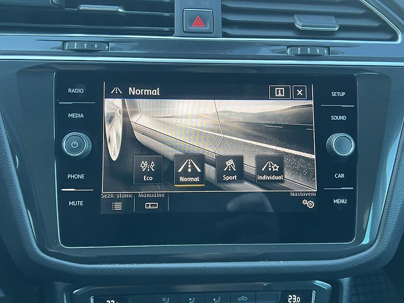 Volkswagen Tiguan (2018) 2.0 TDI 110KW DSG 4X4 - fotka 19 z 20