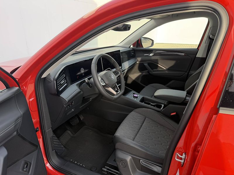Volkswagen Tiguan (2025) People 7DSG mHEV 1,5eTSI - fotka 5 z 24