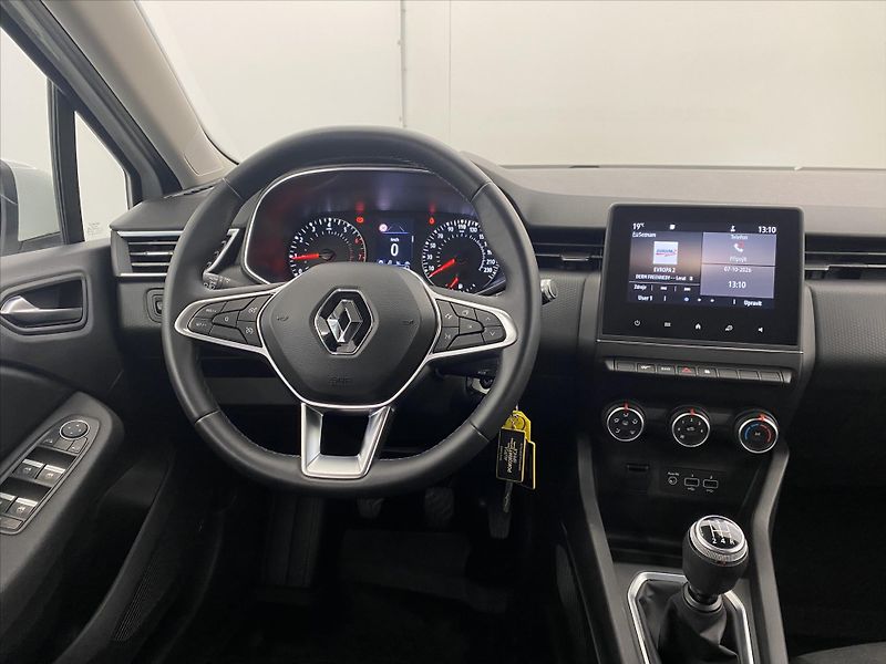 Renault Clio 1,0 TCe 74kw LED 1. maj. ČR - fotka 10 z 26
