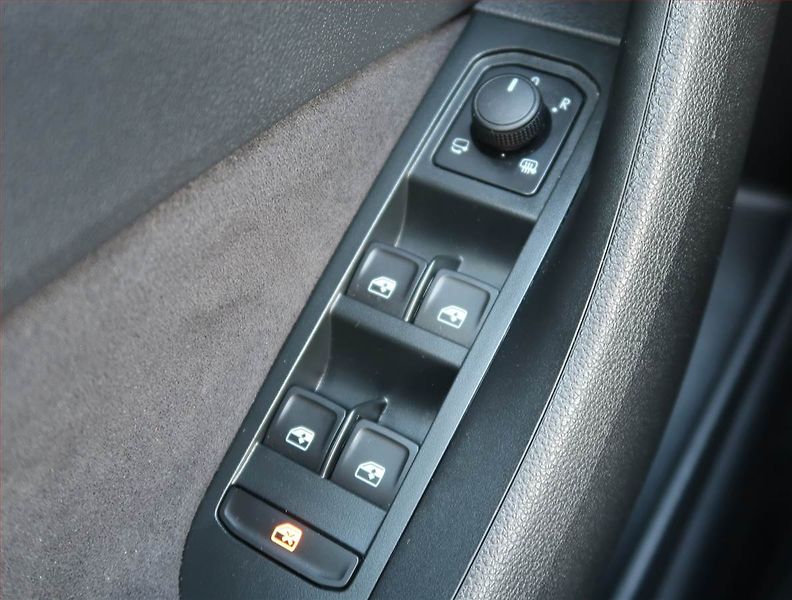 Škoda Kamiq (2024) Drive 1.0 TSI - fotka 17 z 17
