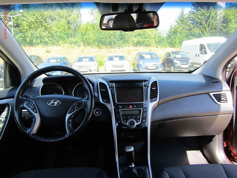 Hyundai i30 (2012) 1.6 CRDI, STK4/28 - fotka 7 z 22