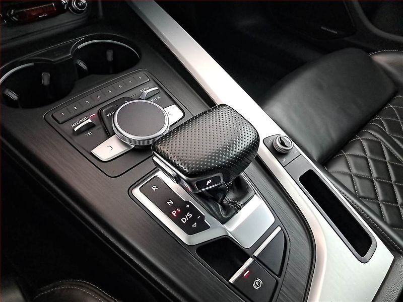 Audi A5 (2018) S-Line 3.0 TDI - fotka 16 z 23