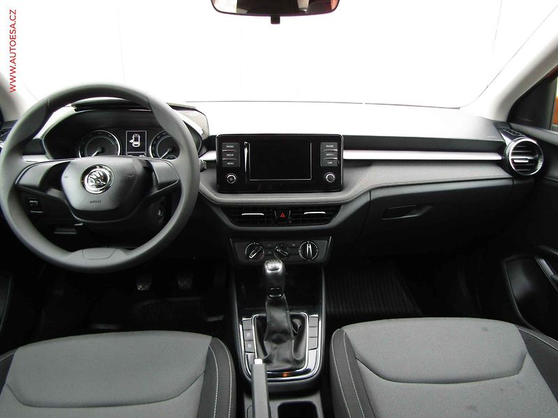 Škoda Fabia (2023) 1.0 MPi, 1.maj,ČR, LED, AC - fotka 8 z 20