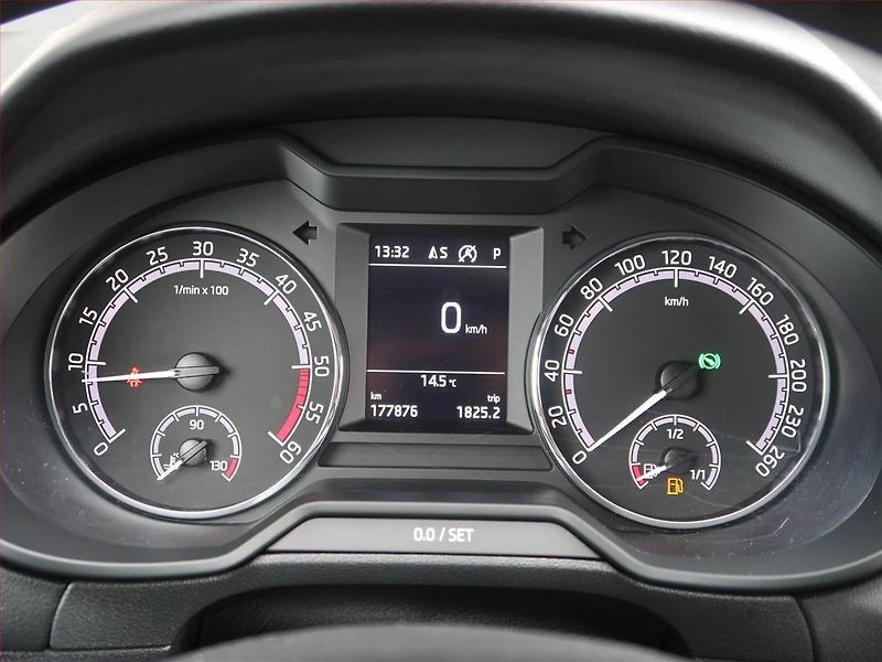 Škoda Octavia (2019) 2.0 TDI, Automat, Navi - fotka 11 z 17