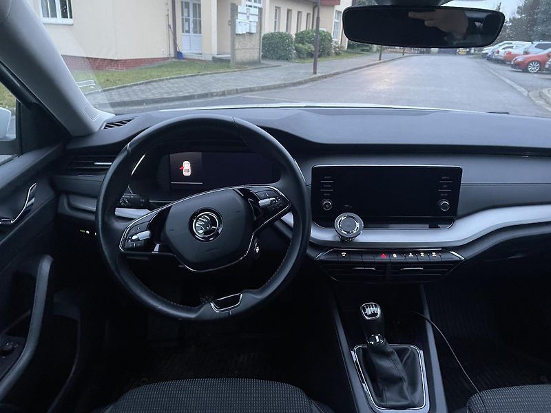 Škoda Octavia (2021) 1.5 Tsi 110 kw Ambition  - fotka 10 z 26