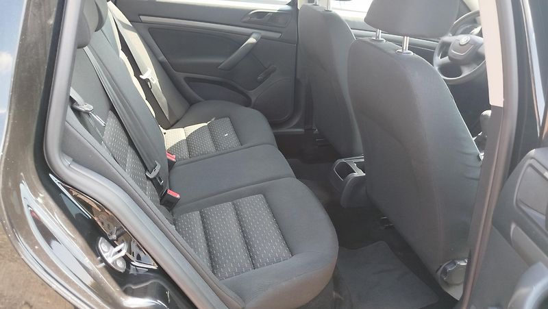 Škoda Octavia (2011) 1.4 tsi  TOP STAV - fotka 20 z 27