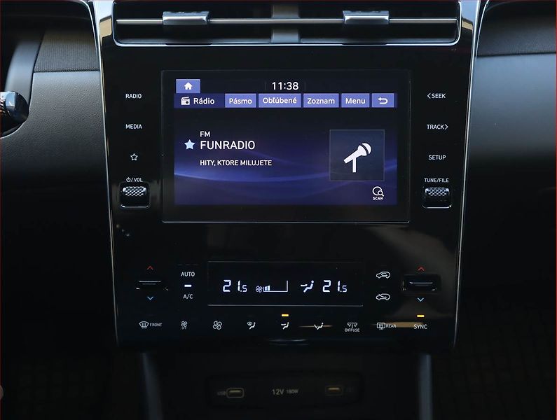 Hyundai Tucson (2022) Family 1.6 T-GDI - fotka 12 z 21