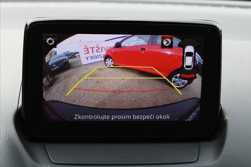 Mazda CX-3 2,0 i  1MAJ,AUTOMAT,REVOLUTION - fotka 13 z 32