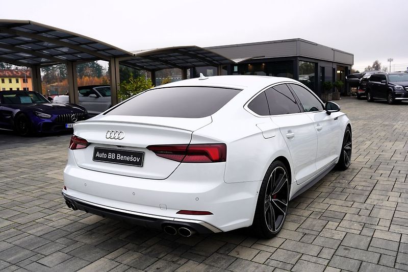Audi S5 3.0 TFSI tiptronic Quattro/B&O - fotka 6 z 49