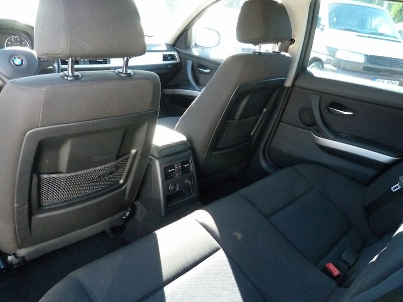 BMW Řada 3 2.0 I  105 kw - fotka 12 z 23