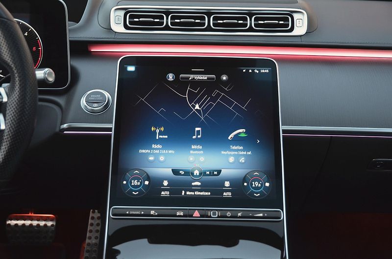 Mercedes-Benz Třídy S (2021) S 400d 4Matic AMG / ZÁRUKA - fotka 31 z 53