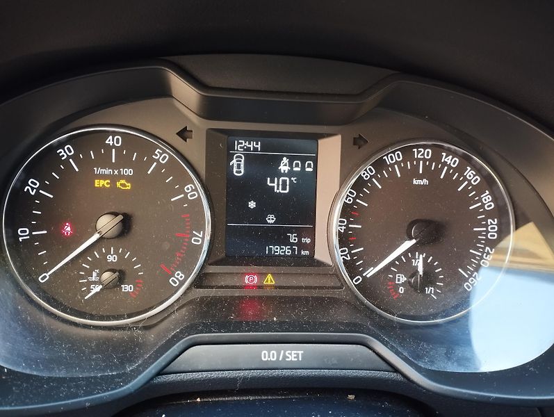 Škoda Octavia (2013) - fotka 4 z 4