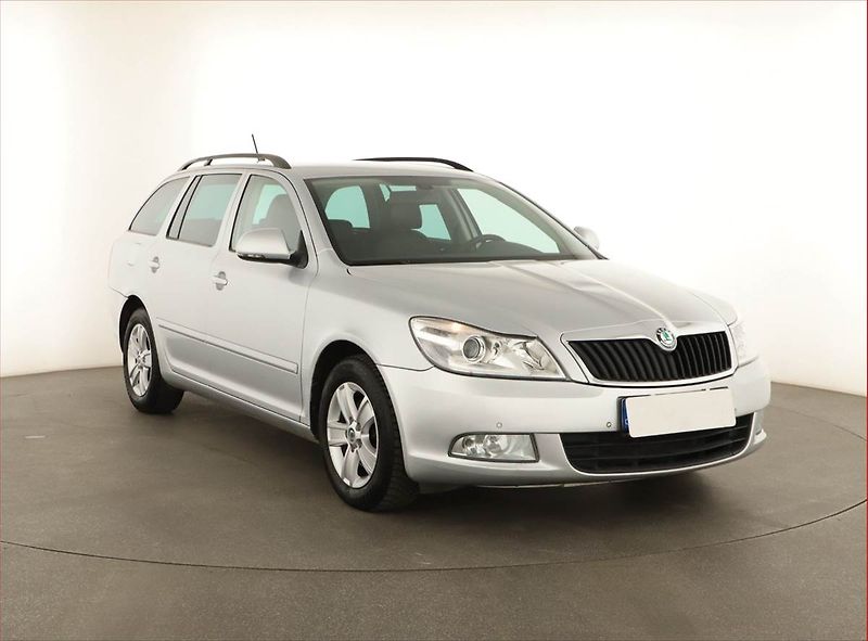 Škoda Octavia (2012) 2.0 TDI, Tažné, levný provoz - fotografie inzerátu