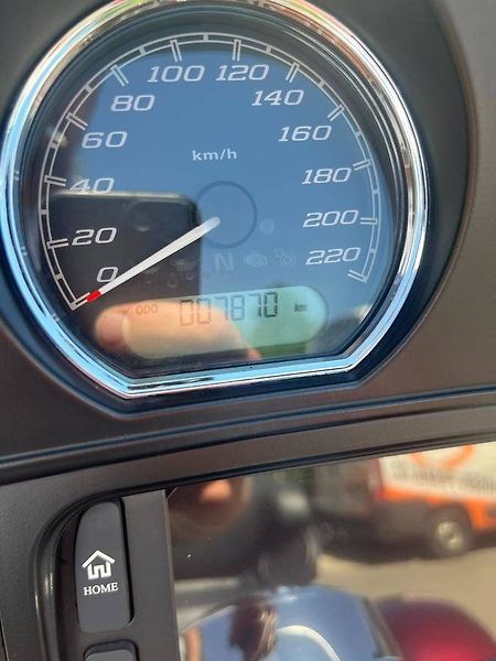 Harley-Davidson FLHTCUTG Tri Glide Ultra Classic (2015) - fotka 13 z 13
