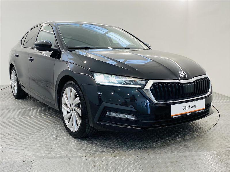 Škoda Octavia 1,5 TSI 110kW Ambition Plus - fotka 20 z 24