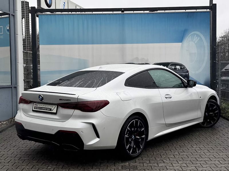 BMW Řada 4 M440i xD M-Sport Pro Šíbr 360 - fotka 4 z 23