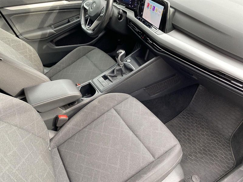 Volkswagen Golf (2022) 1.0 TSI LIFE - fotka 8 z 30