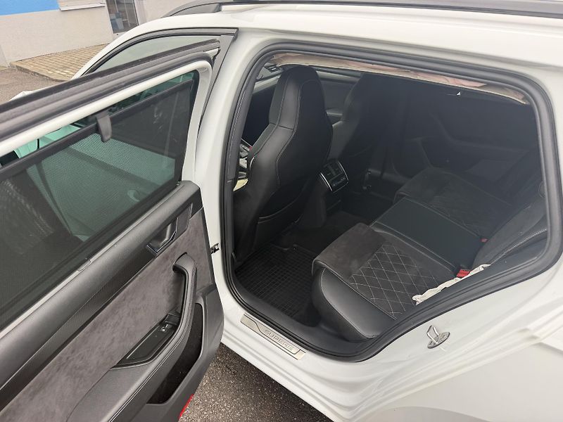 Škoda Superb 2,0TDi 147kW 4x4 DSG SPORTLINE - fotka 19 z 20