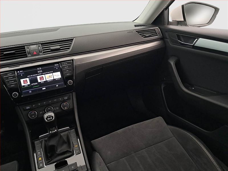 Škoda Superb (2016) Style 2.0 TDI 4x4, 4X4 - fotka 8 z 23