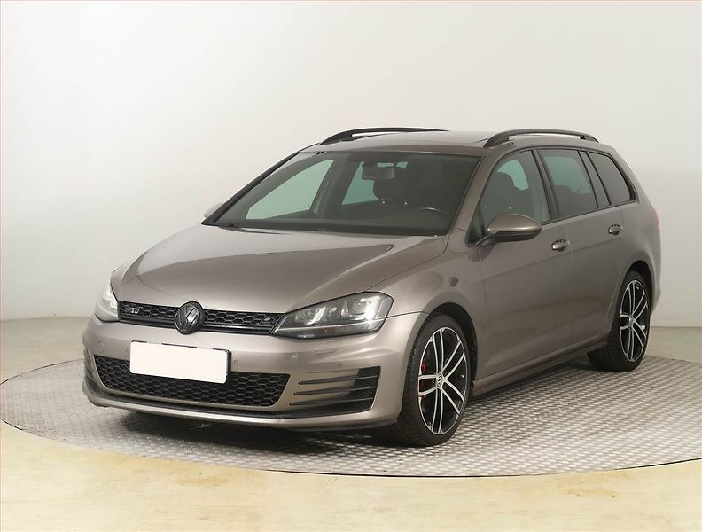 Volkswagen Golf (2016) 2.0 TDI GTD, Automat - fotka 2 z 21