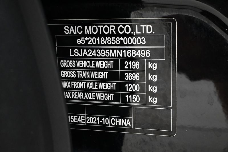 MG EHS 1,5 TGI PHEV 119kW AT Luxury Z - fotka 12 z 32