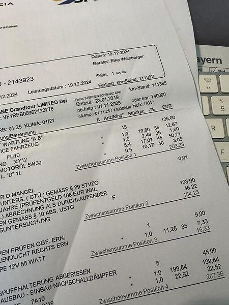 Renault Mégane (2019) 1.3 TCe Limited, NOVÝ MOTOR! - fotka 30 z 35